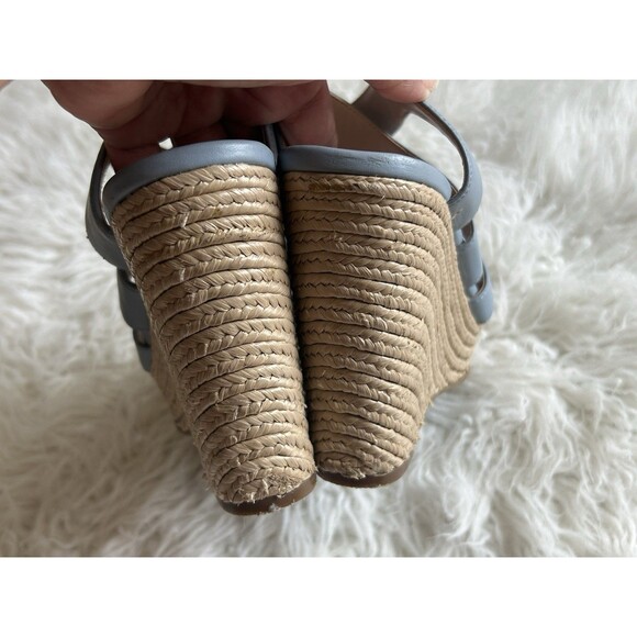 BCBG Women’s Size 7.5 Blue Wedge Sandals Preowned - Picture 7 of 8